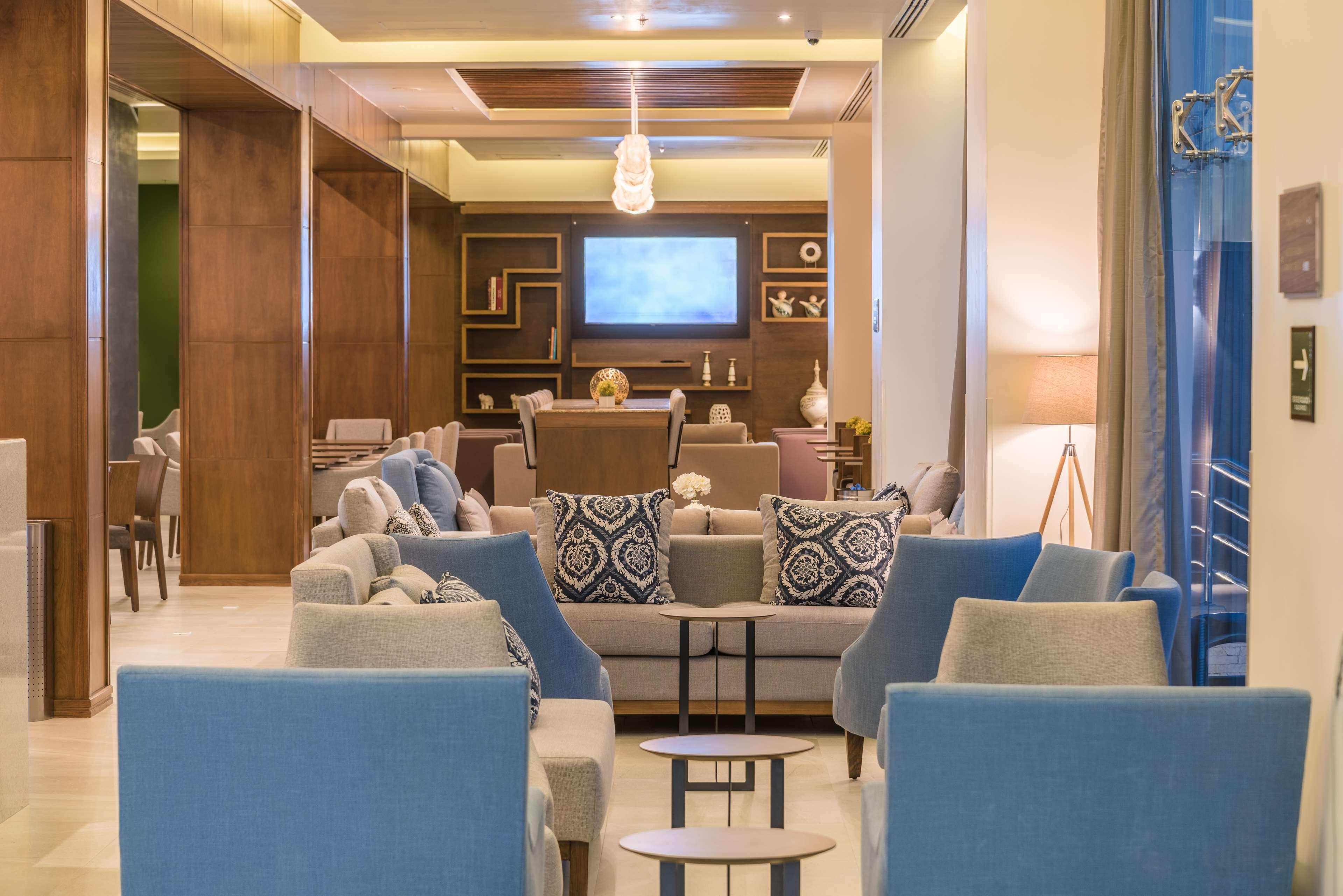 Hampton Inn&Suites by Hilton Salamanca Bajio Bagian luar foto