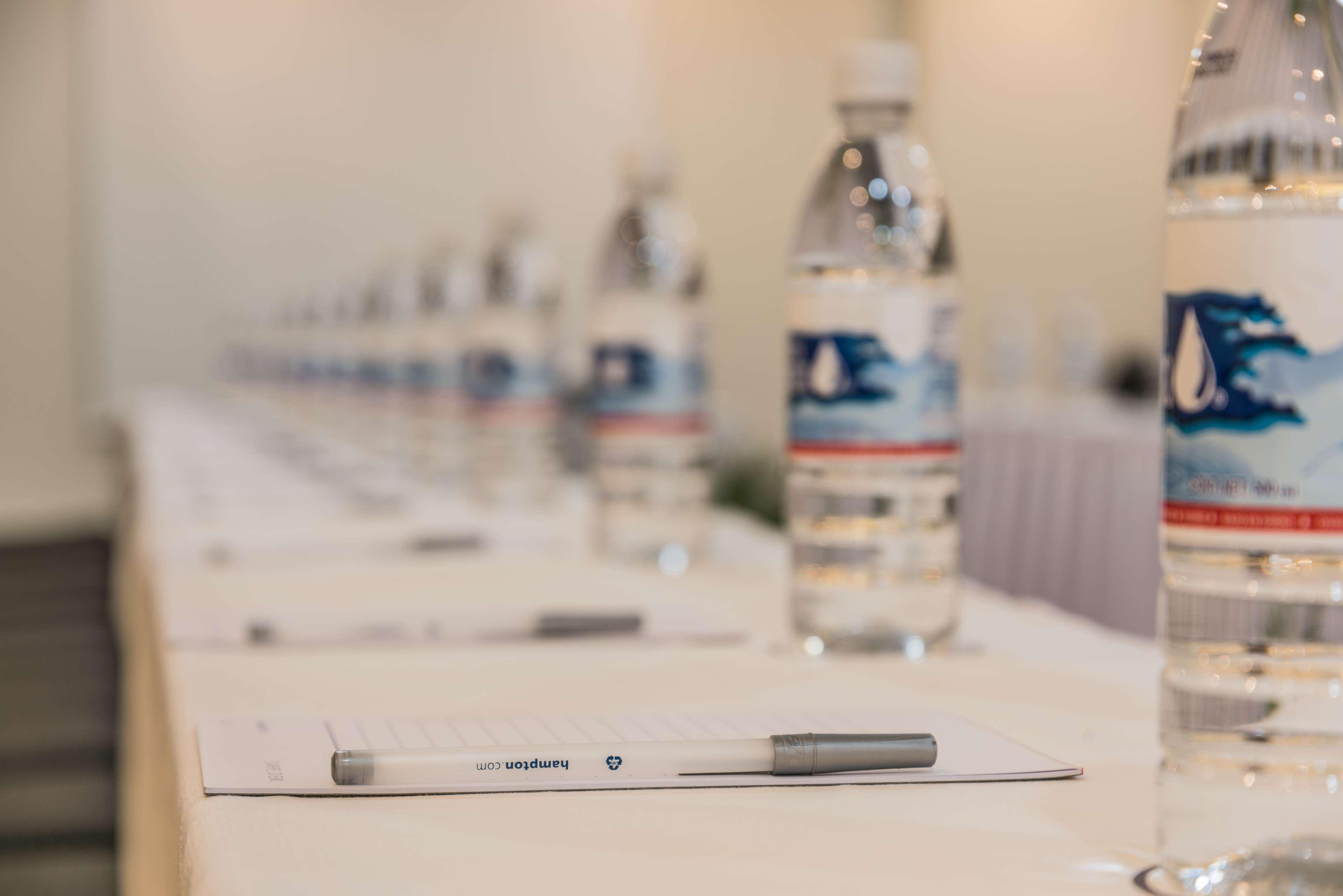 Hampton Inn&Suites by Hilton Salamanca Bajio Bagian luar foto