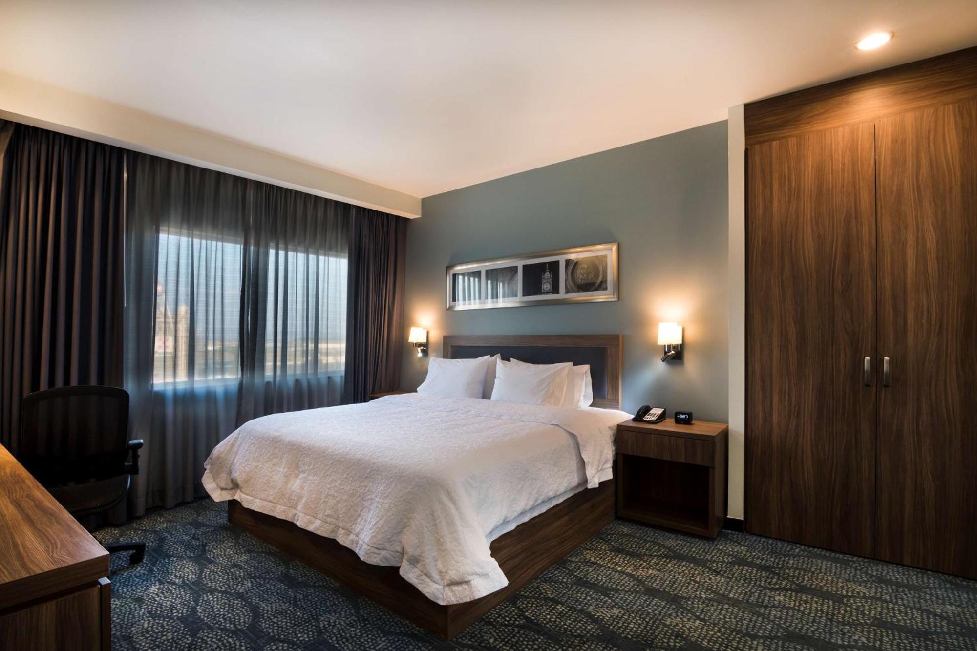 Hampton Inn&Suites by Hilton Salamanca Bajio Bagian luar foto